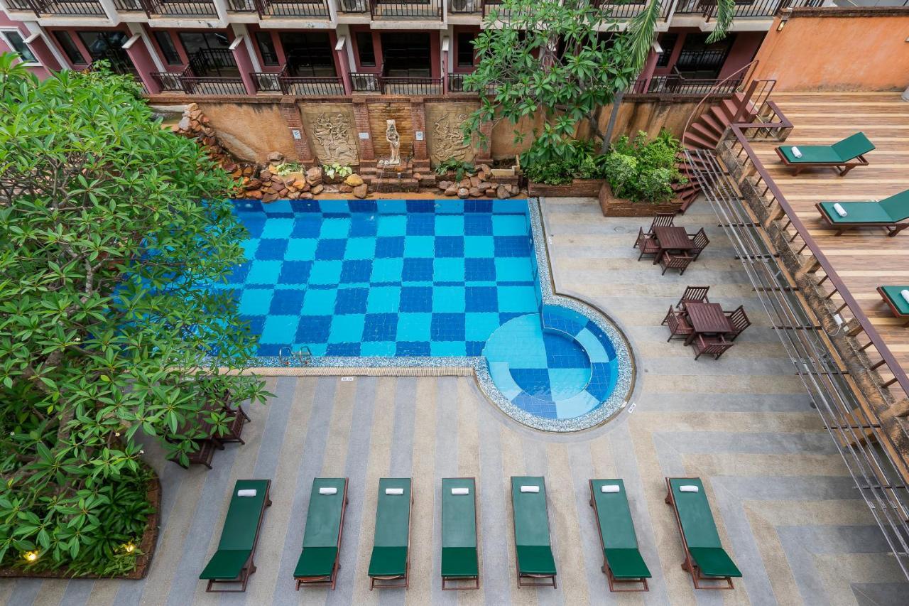 Bella Villa Prima Pattaya Exterior foto